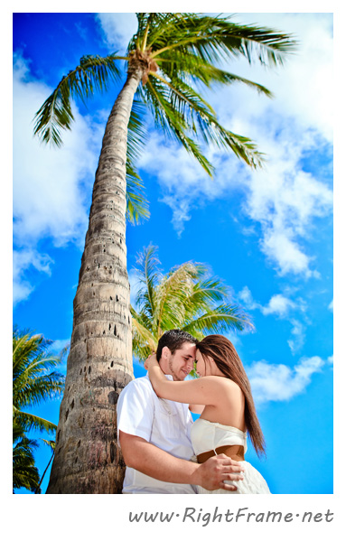 003_Engagement_oahu_Hawaii_Photographer_