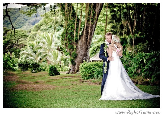 019_wedding_oahu_Hawaii_Photographer_