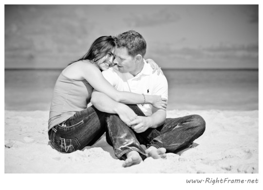 052_Engagement_oahu_Hawaii_Photographer_