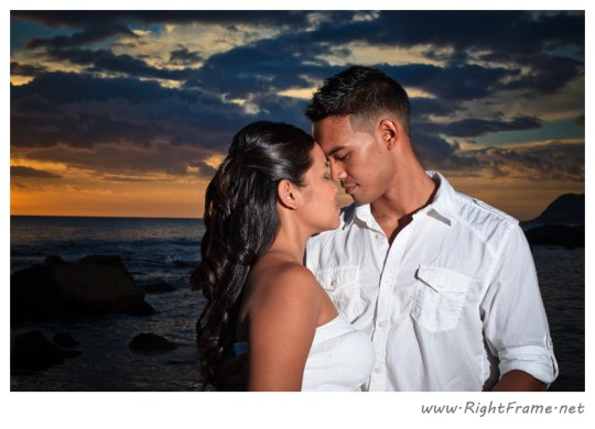 068_Engagement_oahu_Hawaii_Photographer_