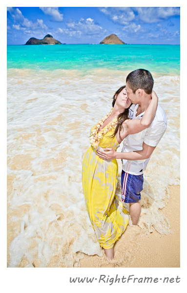 077_Engagement_oahu_Hawaii_Photographer_