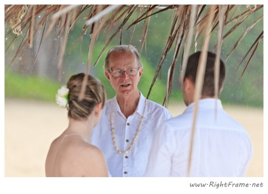 Oahu wedding photographer