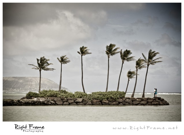 001_Oahu engagement photography kahala mandarin