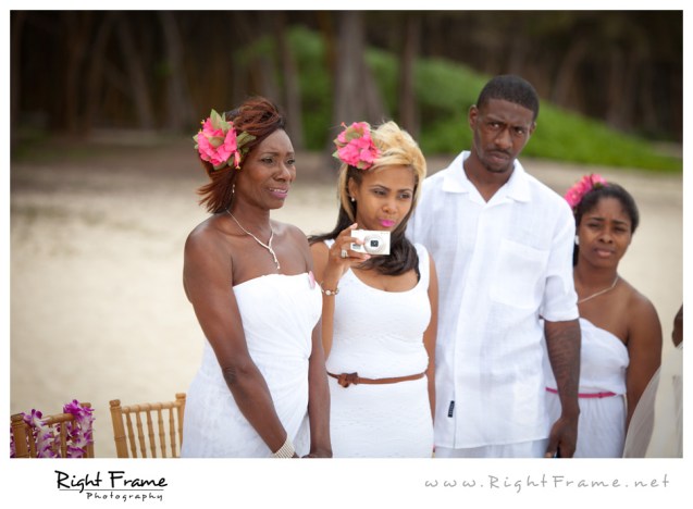 005_Oahu_Wedding_Photographer_Waimanalo_Beach