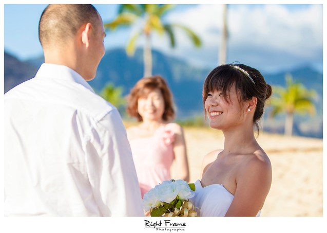 002_best wedding photographer in honolulu Hawaii