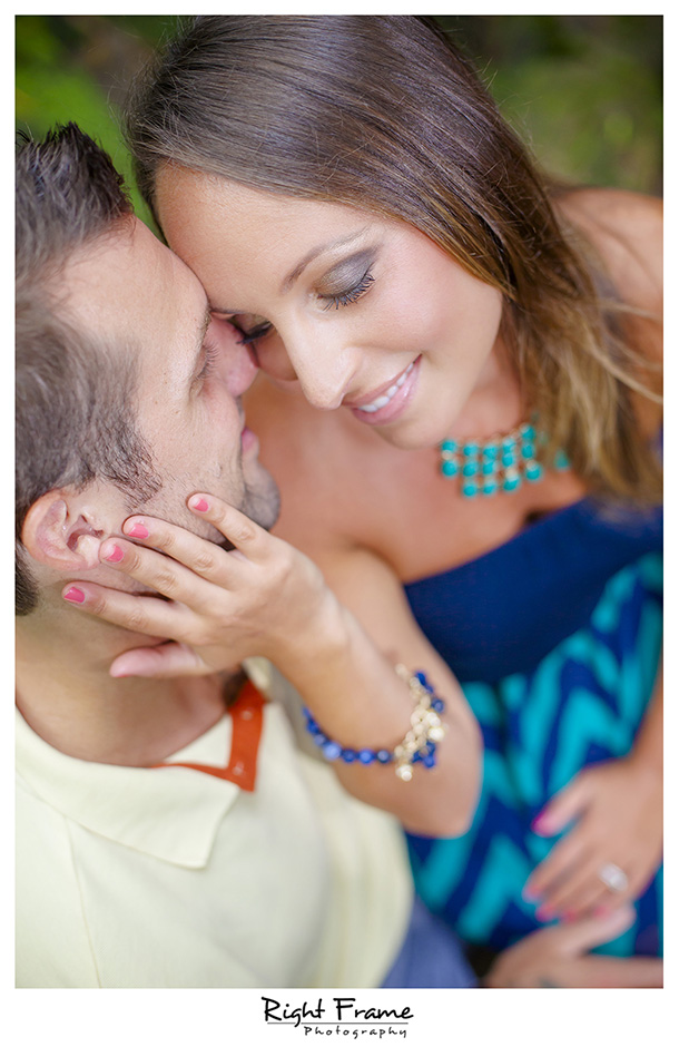 002_Couple_Photographer_in_Honolulu_Hawaii