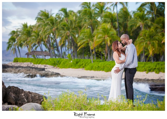 012_Engagement_Photographer_in_Honolulu_Hawaii_Oahu