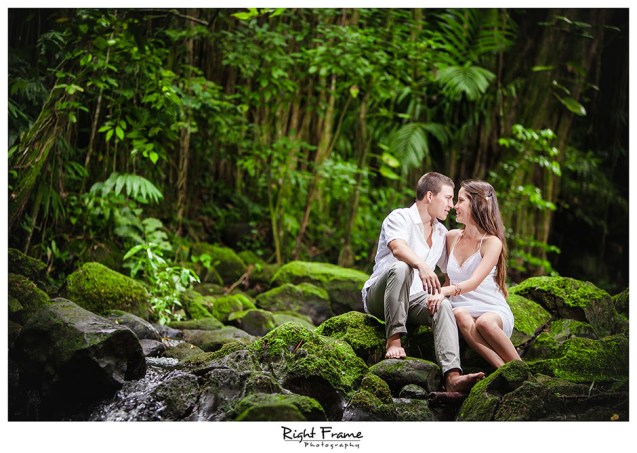 009_Oahu Engagement Photographers