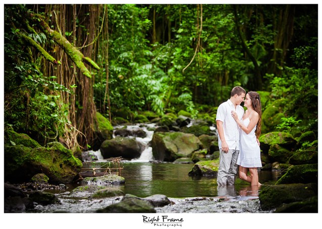 010_Oahu Engagement Photographers