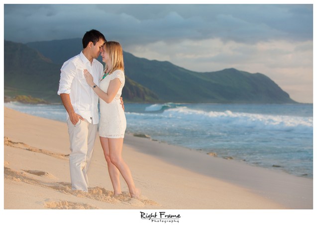 016_oahu engagement photographer