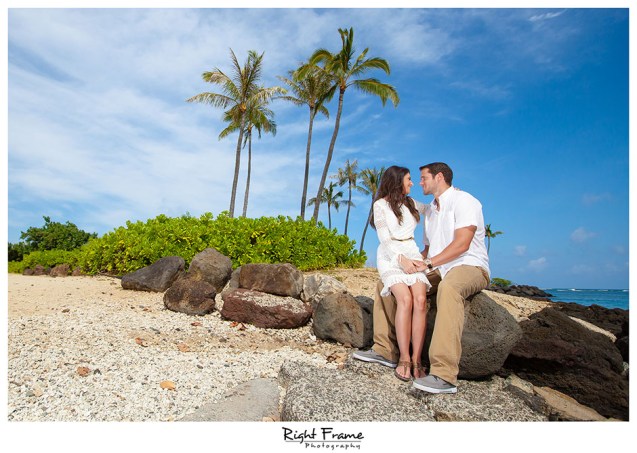 103_oahu engagement photographers