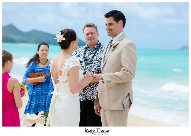 010_Oahu Beach Wedding waimanalo beach