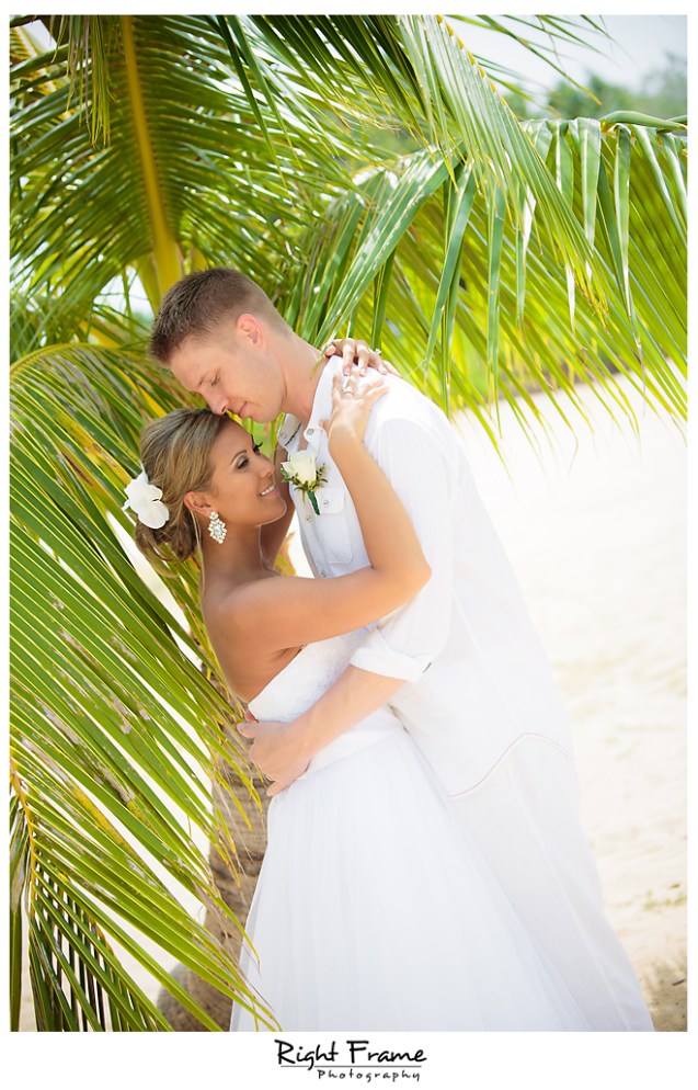 141_Hawaii Wedding Photographer Kahala Beach