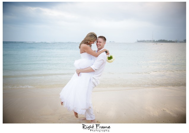 151_Hawaii Wedding Photographer Kahala Beach