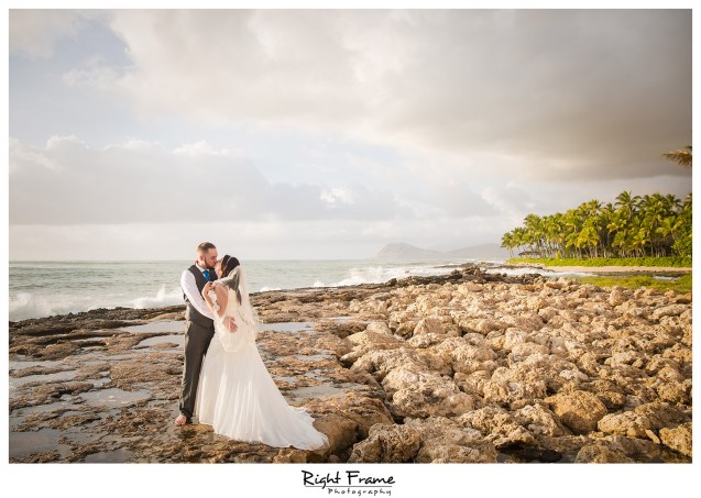 Trash The Dress in Hawaii Oahu