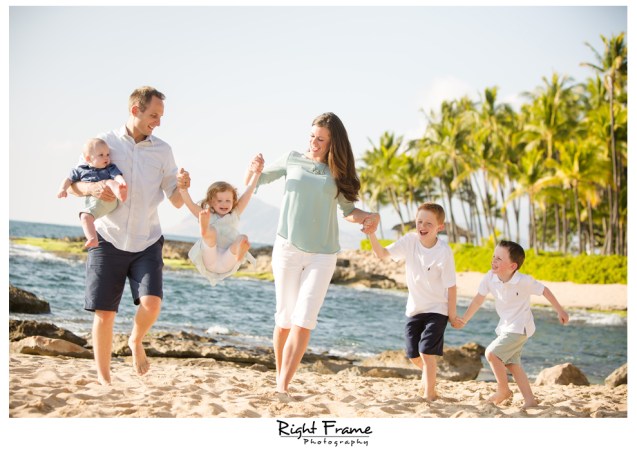Sunset Family Portraits on Oahu Hawaii