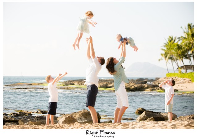 Sunset Family Portraits on Oahu Hawaii