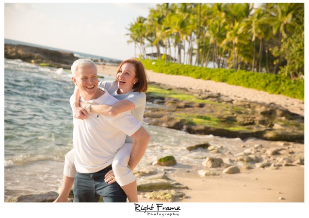 Sunset Family Portraits on Oahu Hawaii
