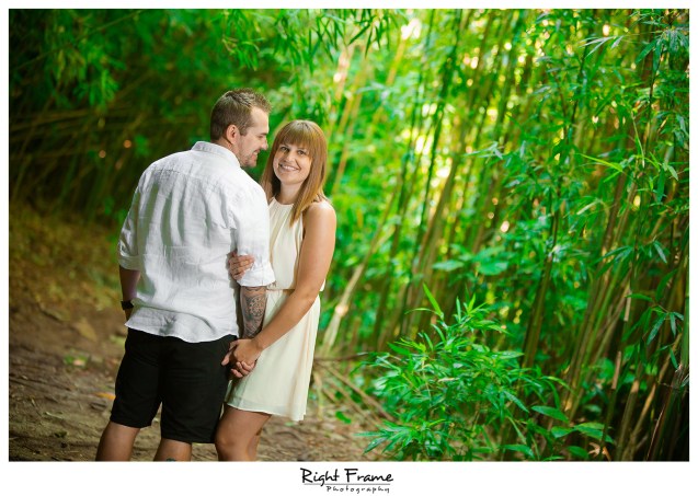 Engagement photographer in Hawaii Oahu