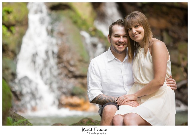 Engagement photographer in Hawaii Oahu