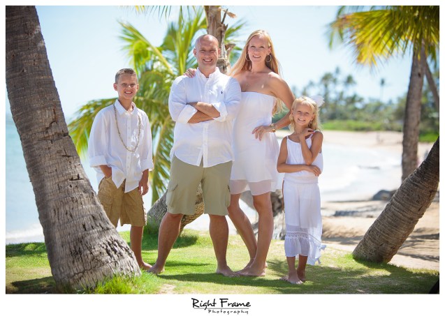Family photographer near kahala Hotel & Resort