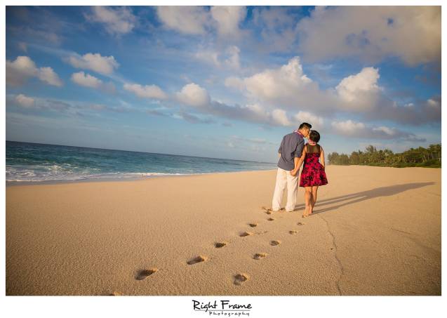 sunset engagement photographer near turtle beach resort oahu