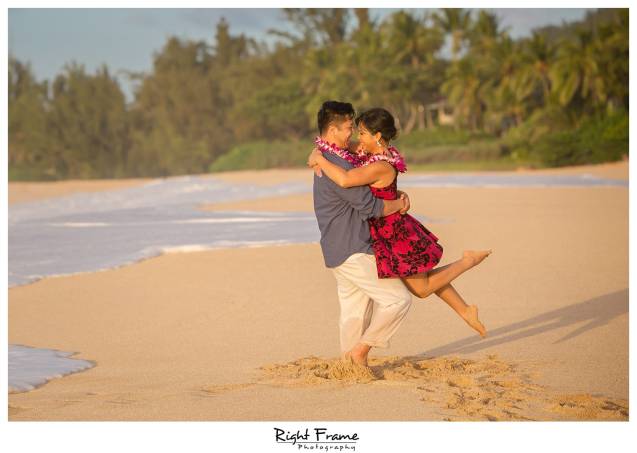 sunset engagement photographer near turtle beach resort oahu