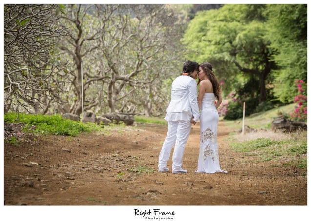 Koko Head Botanical Garden Wedding  The Willows Restaurant Reception