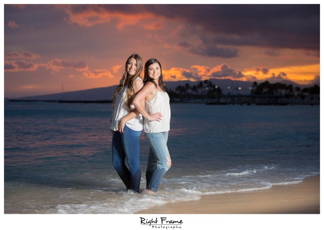 The Best Family Sunset Portraits in Waikiki Beach