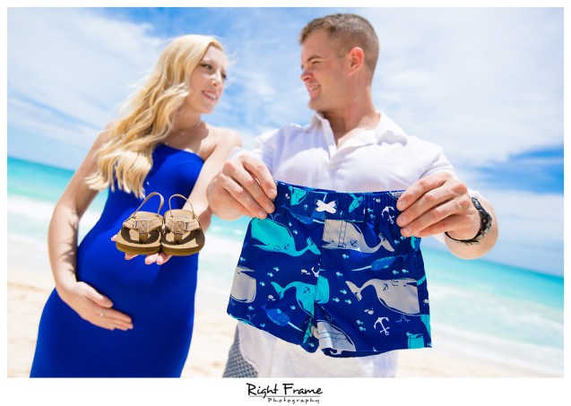 Pregnancy Announcement in Hawaii WAIMANALO BAY
