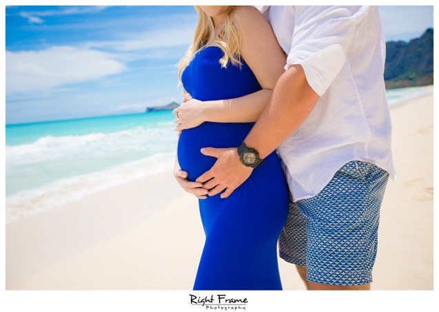 Pregnancy Announcement in Hawaii WAIMANALO BAY