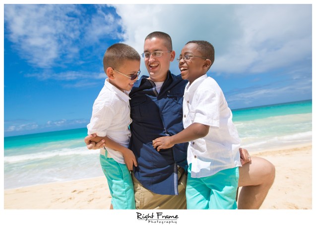Hawaii Family Photos at the Beach