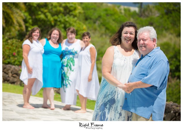 Family Portraits in Kailua Ocean View Estate