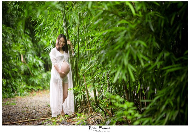 Oahu Maternity Photography in Bamboo Forest