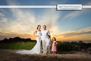 SUNSET FAMILY PHOTOGRAPHER near Four Seasons Resort Oahu