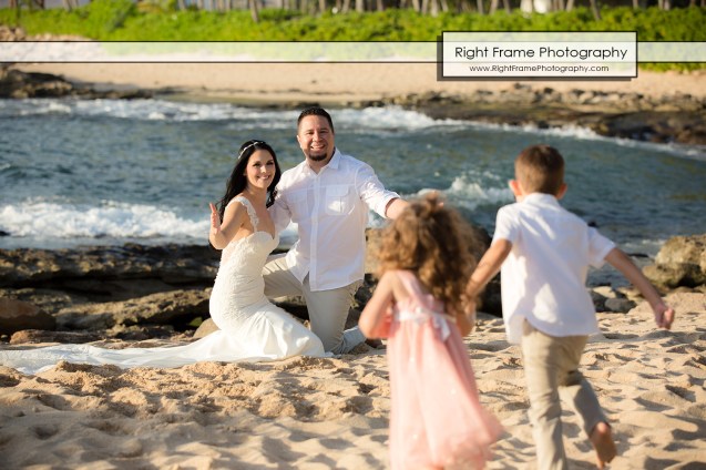 SUNSET FAMILY PHOTOGRAPHER near Four Seasons Resort Oahu