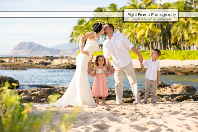 SUNSET FAMILY PHOTOGRAPHER near Four Seasons Resort Oahu
