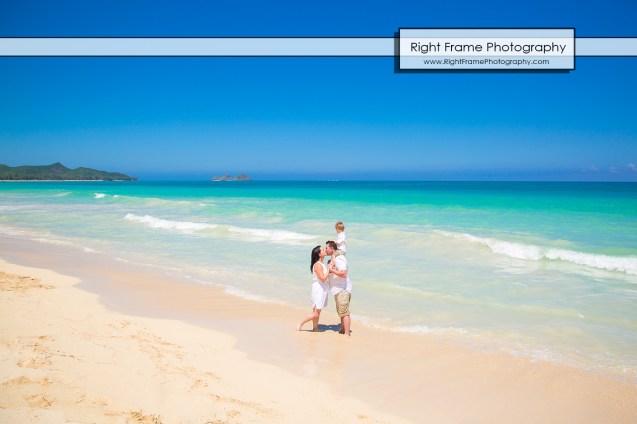 Family Photographer near Kailua Beach