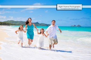 Fun Family Beach Pictures in Oahu Hawaii