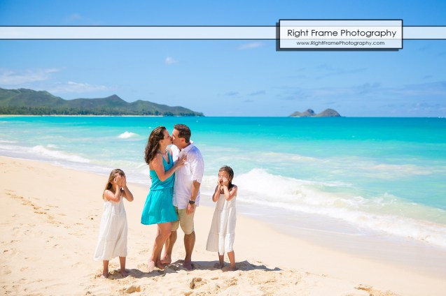 Fun Family Beach Pictures in Oahu Hawaii