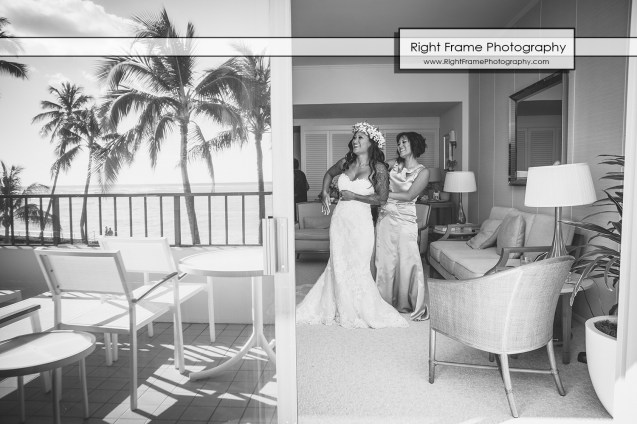Waikiki Wedding at the Halekulani Hotel Hau Terrace