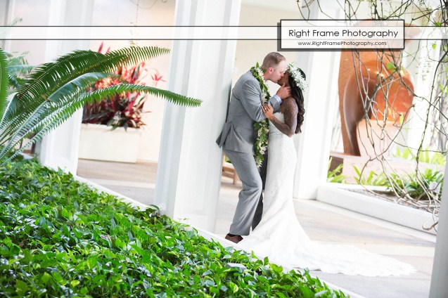 Waikiki Wedding at the Halekulani Hotel Hau Terrace