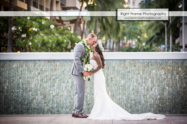 Waikiki Wedding at the Halekulani Hotel Hau Terrace