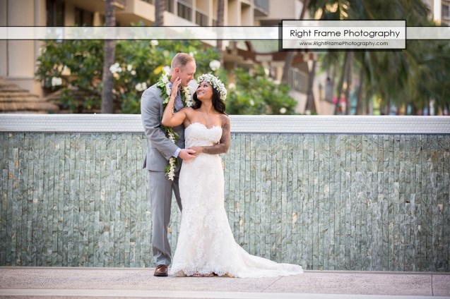 Waikiki Wedding at the Halekulani Hotel Hau Terrace