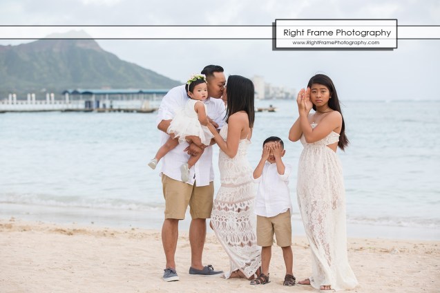Oahu Family Portraits near Hilton The Grand Islander Waikiki Beach