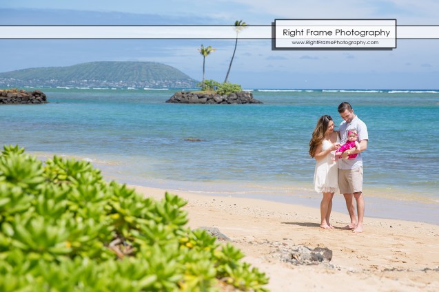 Family Photos on the Kahala Beach - The Kahala Hotel & Resort