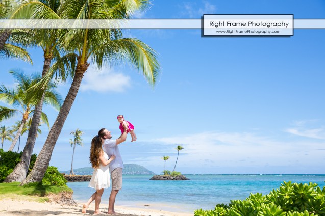 Family Photos on the Kahala Beach - The Kahala Hotel & Resort