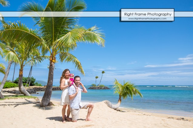 Family Photos on the Kahala Beach - The Kahala Hotel & Resort