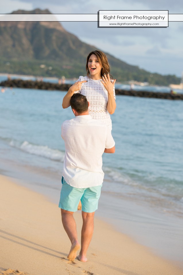 PROPOSAL MARRIAGE on WAIKIKI BEACH HAWAII