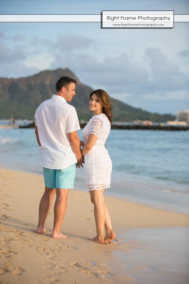 PROPOSAL MARRIAGE on WAIKIKI BEACH HAWAII
